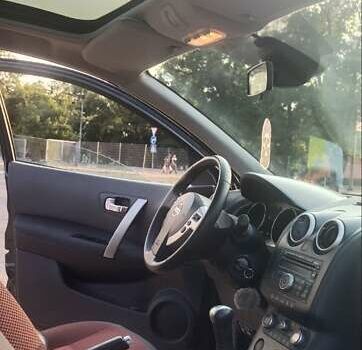 Черный Ниссан Кашкай, объемом двигателя 1.6 л и пробегом 260 тыс. км за 8300 $, фото 1 на Automoto.ua