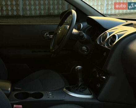 Черный Ниссан Кашкай, объемом двигателя 1.6 л и пробегом 142 тыс. км за 8900 $, фото 15 на Automoto.ua