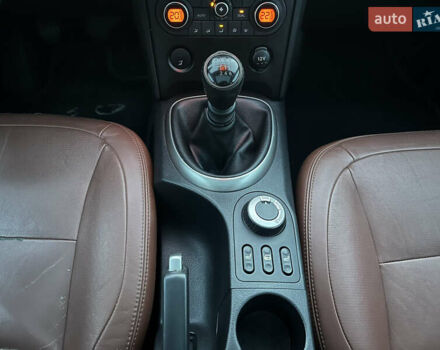 Чорний Ніссан Кашкай, об'ємом двигуна 2 л та пробігом 194 тис. км за 8500 $, фото 16 на Automoto.ua