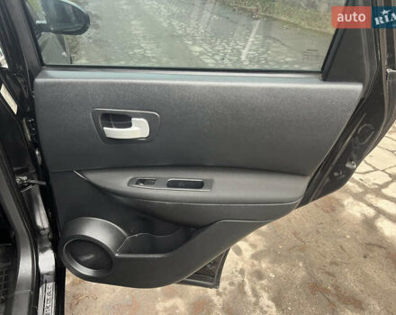 Черный Ниссан Кашкай, объемом двигателя 1.6 л и пробегом 268 тыс. км за 6800 $, фото 22 на Automoto.ua