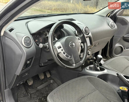 Черный Ниссан Кашкай, объемом двигателя 1.5 л и пробегом 289 тыс. км за 7900 $, фото 15 на Automoto.ua