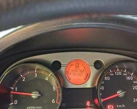 Черный Ниссан Кашкай, объемом двигателя 2 л и пробегом 299 тыс. км за 8800 $, фото 2 на Automoto.ua