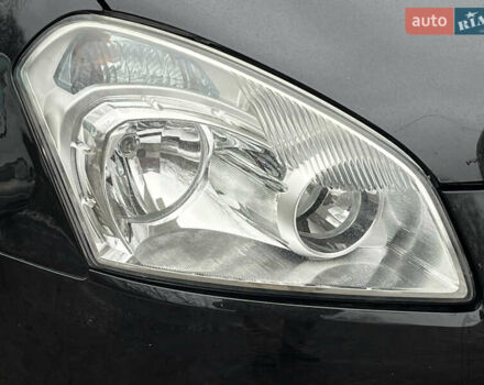 Черный Ниссан Кашкай, объемом двигателя 1.46 л и пробегом 236 тыс. км за 8300 $, фото 6 на Automoto.ua