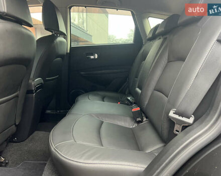 Черный Ниссан Кашкай, объемом двигателя 2 л и пробегом 127 тыс. км за 8700 $, фото 58 на Automoto.ua