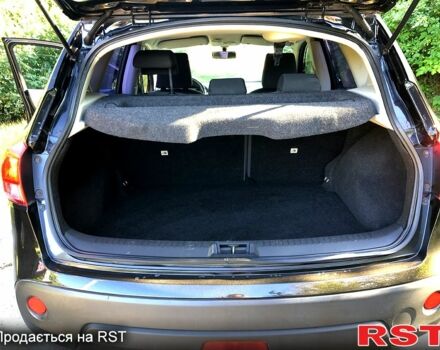 Черный Ниссан Кашкай, объемом двигателя 1.5 л и пробегом 237 тыс. км за 8600 $, фото 4 на Automoto.ua