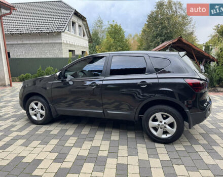 Черный Ниссан Кашкай, объемом двигателя 1.6 л и пробегом 96 тыс. км за 8500 $, фото 1 на Automoto.ua