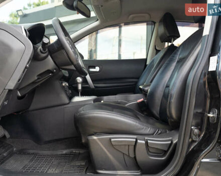 Черный Ниссан Кашкай, объемом двигателя 2 л и пробегом 175 тыс. км за 8400 $, фото 12 на Automoto.ua