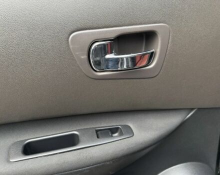 Чорний Ніссан Кашкай, об'ємом двигуна 2 л та пробігом 220 тис. км за 9200 $, фото 6 на Automoto.ua