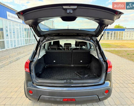 Черный Ниссан Кашкай, объемом двигателя 2 л и пробегом 300 тыс. км за 7600 $, фото 7 на Automoto.ua