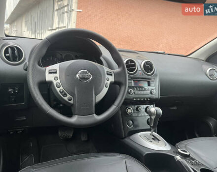 Черный Ниссан Кашкай, объемом двигателя 2 л и пробегом 127 тыс. км за 8700 $, фото 64 на Automoto.ua