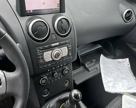 Черный Ниссан Кашкай, объемом двигателя 1.5 л и пробегом 228 тыс. км за 8500 $, фото 25 на Automoto.ua