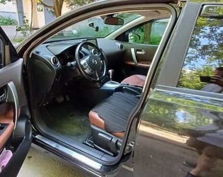 Черный Ниссан Кашкай, объемом двигателя 2 л и пробегом 299 тыс. км за 8800 $, фото 9 на Automoto.ua