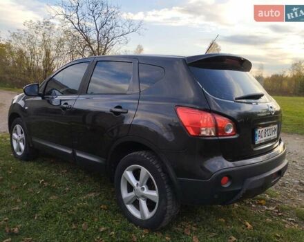 Черный Ниссан Кашкай, объемом двигателя 1.5 л и пробегом 310 тыс. км за 9600 $, фото 5 на Automoto.ua