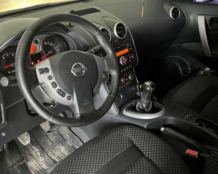 Черный Ниссан Кашкай, объемом двигателя 1.6 л и пробегом 198 тыс. км за 8200 $, фото 4 на Automoto.ua