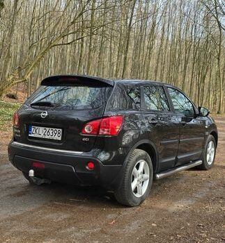 Черный Ниссан Кашкай, объемом двигателя 2 л и пробегом 334 тыс. км за 2750 $, фото 2 на Automoto.ua