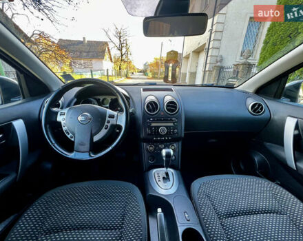 Черный Ниссан Кашкай, объемом двигателя 2 л и пробегом 202 тыс. км за 9500 $, фото 28 на Automoto.ua