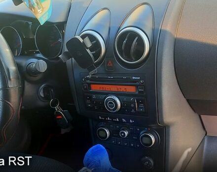 Черный Ниссан Кашкай, объемом двигателя 2 л и пробегом 253 тыс. км за 8200 $, фото 5 на Automoto.ua