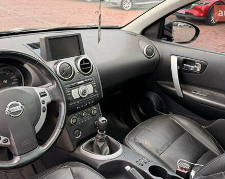 Черный Ниссан Кашкай, объемом двигателя 2 л и пробегом 270 тыс. км за 8750 $, фото 10 на Automoto.ua