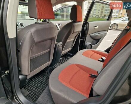 Черный Ниссан Кашкай, объемом двигателя 2 л и пробегом 65 тыс. км за 10400 $, фото 77 на Automoto.ua