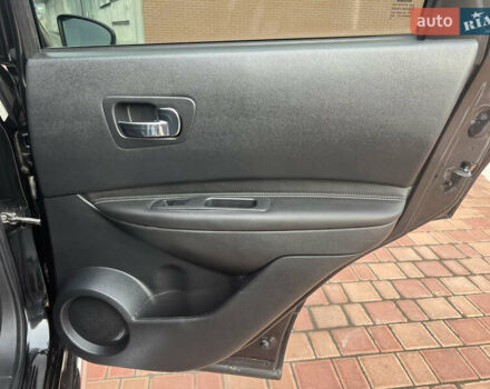 Черный Ниссан Кашкай, объемом двигателя 2 л и пробегом 127 тыс. км за 8700 $, фото 57 на Automoto.ua