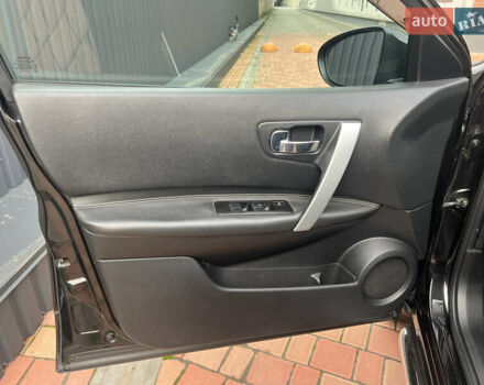 Черный Ниссан Кашкай, объемом двигателя 2 л и пробегом 127 тыс. км за 8700 $, фото 46 на Automoto.ua