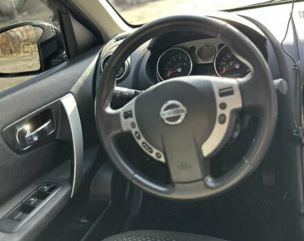 Черный Ниссан Кашкай, объемом двигателя 2 л и пробегом 192 тыс. км за 8920 $, фото 4 на Automoto.ua