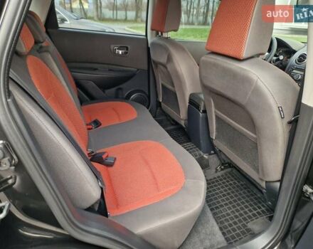 Черный Ниссан Кашкай, объемом двигателя 2 л и пробегом 65 тыс. км за 10400 $, фото 59 на Automoto.ua