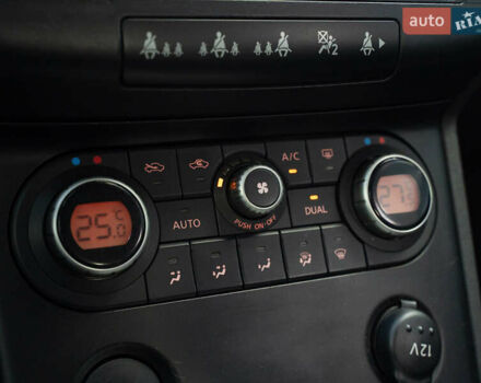 Черный Ниссан Кашкай, объемом двигателя 2 л и пробегом 175 тыс. км за 8400 $, фото 17 на Automoto.ua