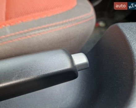 Черный Ниссан Кашкай, объемом двигателя 2 л и пробегом 65 тыс. км за 10400 $, фото 53 на Automoto.ua