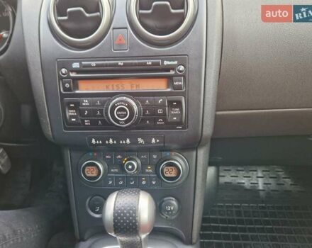 Черный Ниссан Кашкай, объемом двигателя 2 л и пробегом 65 тыс. км за 10400 $, фото 57 на Automoto.ua