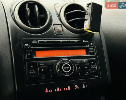 Черный Ниссан Кашкай, объемом двигателя 2 л и пробегом 329 тыс. км за 7200 $, фото 28 на Automoto.ua