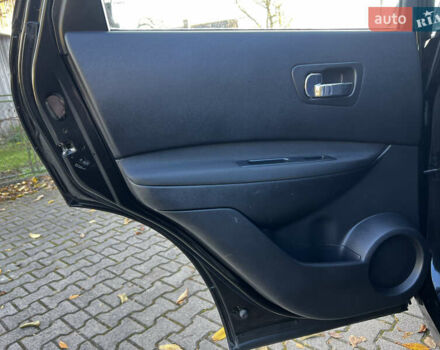 Черный Ниссан Кашкай, объемом двигателя 2 л и пробегом 202 тыс. км за 9500 $, фото 25 на Automoto.ua