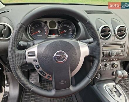 Черный Ниссан Кашкай, объемом двигателя 2 л и пробегом 65 тыс. км за 10400 $, фото 72 на Automoto.ua