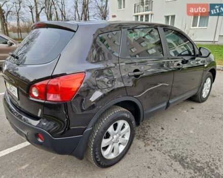 Черный Ниссан Кашкай, объемом двигателя 2 л и пробегом 65 тыс. км за 10400 $, фото 26 на Automoto.ua