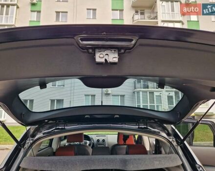 Черный Ниссан Кашкай, объемом двигателя 2 л и пробегом 65 тыс. км за 10400 $, фото 81 на Automoto.ua