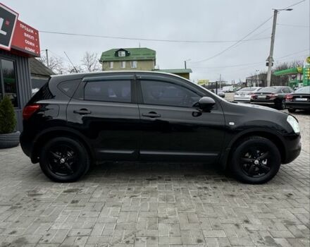 Черный Ниссан Кашкай, объемом двигателя 2 л и пробегом 215 тыс. км за 8300 $, фото 2 на Automoto.ua