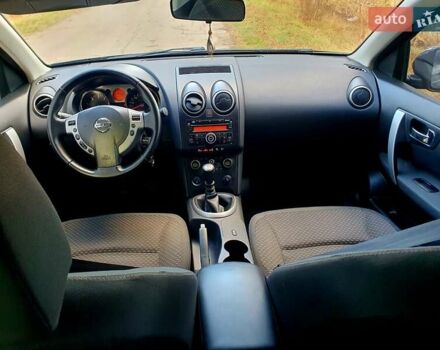 Чорний Ніссан Кашкай, об'ємом двигуна 1.46 л та пробігом 235 тис. км за 7300 $, фото 6 на Automoto.ua