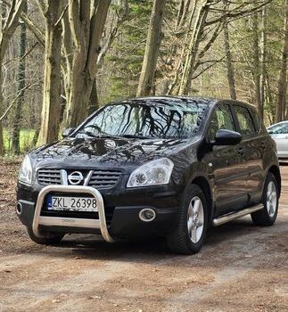 Черный Ниссан Кашкай, объемом двигателя 2 л и пробегом 334 тыс. км за 2750 $, фото 1 на Automoto.ua