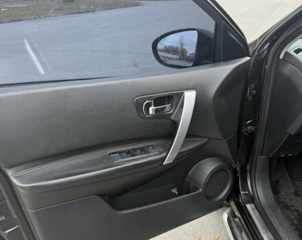 Черный Ниссан Кашкай, объемом двигателя 2 л и пробегом 295 тыс. км за 9200 $, фото 14 на Automoto.ua