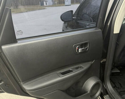 Черный Ниссан Кашкай, объемом двигателя 2 л и пробегом 295 тыс. км за 9200 $, фото 12 на Automoto.ua