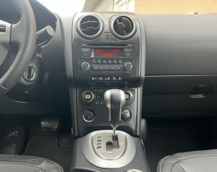 Черный Ниссан Кашкай, объемом двигателя 2 л и пробегом 127 тыс. км за 8700 $, фото 21 на Automoto.ua