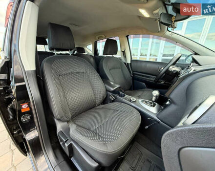 Черный Ниссан Кашкай, объемом двигателя 2 л и пробегом 300 тыс. км за 7600 $, фото 13 на Automoto.ua