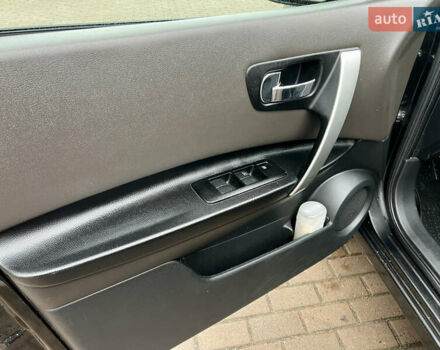 Чорний Ніссан Кашкай, об'ємом двигуна 2 л та пробігом 223 тис. км за 8700 $, фото 20 на Automoto.ua