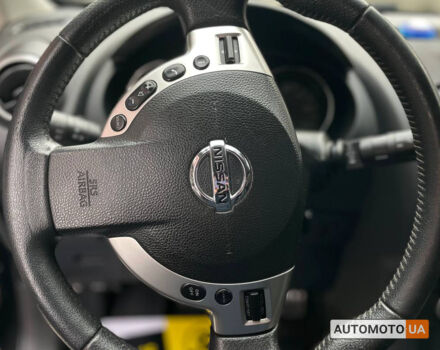 Черный Ниссан Кашкай, объемом двигателя 1.6 л и пробегом 284 тыс. км за 10300 $, фото 9 на Automoto.ua