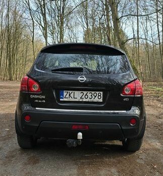 Черный Ниссан Кашкай, объемом двигателя 2 л и пробегом 334 тыс. км за 2750 $, фото 3 на Automoto.ua