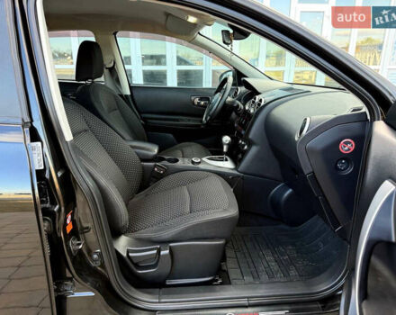 Черный Ниссан Кашкай, объемом двигателя 2 л и пробегом 300 тыс. км за 7600 $, фото 11 на Automoto.ua