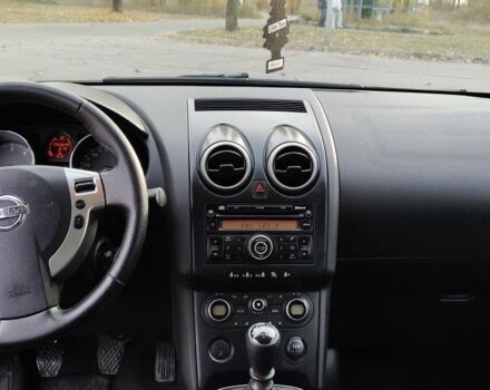 Черный Ниссан Кашкай, объемом двигателя 1.5 л и пробегом 255 тыс. км за 8250 $, фото 8 на Automoto.ua