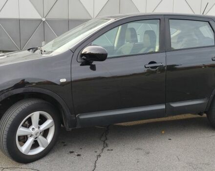 Черный Ниссан Кашкай, объемом двигателя 1.5 л и пробегом 255 тыс. км за 8250 $, фото 5 на Automoto.ua