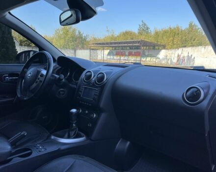 Чорний Ніссан Кашкай, об'ємом двигуна 0 л та пробігом 240 тис. км за 8750 $, фото 5 на Automoto.ua