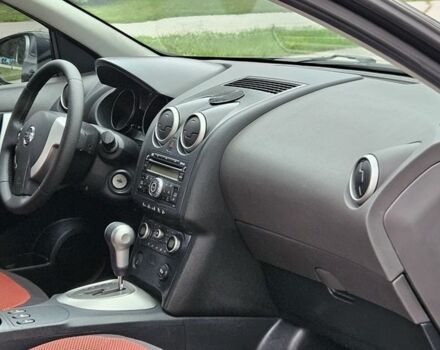 Черный Ниссан Кашкай, объемом двигателя 2 л и пробегом 143 тыс. км за 8300 $, фото 17 на Automoto.ua